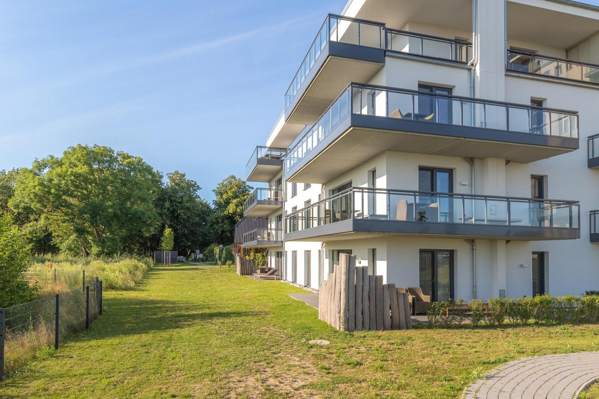 Zwei Wasser - Strandhaus Alte Seefahrtschule Aparthotel Wustrow  Exterior photo