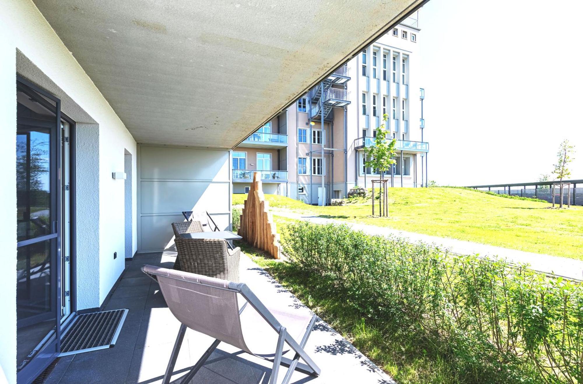 Zwei Wasser - Strandhaus Alte Seefahrtschule Aparthotel Wustrow  Exterior photo